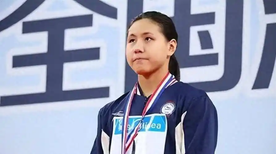 我们游泳界的绝代佳人:四大女子引领风潮_张雨霏