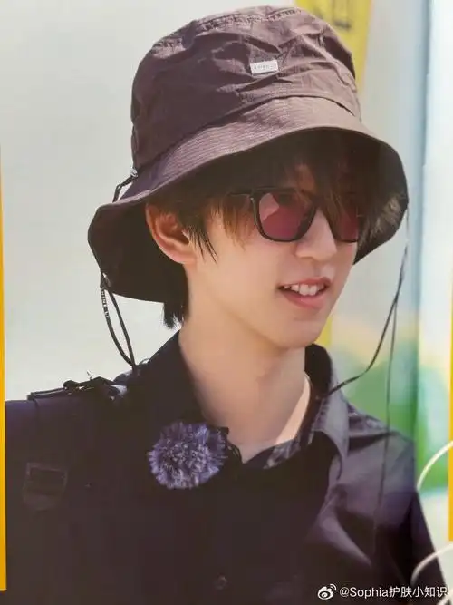 虽然这里提到了时代少年团和蔡徐坤,但他们的美貌和女神们相比