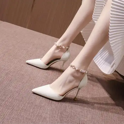 白色高跟鞋一字扣细跟2021春夏季新款尖头百搭浅口气质单鞋仙女秋