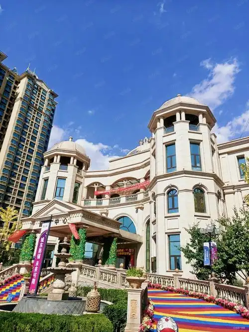 新房地一次出售急售恒大山水城精装修3居室107平60万可按揭