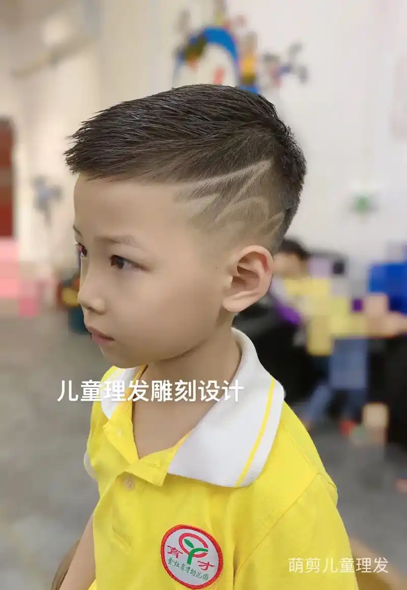 适合夏天的清爽发型,适合最重要#今日发型欣赏 #潮酷男孩 # - 抖音