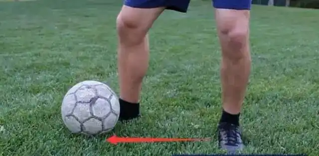 足球开大脚怎么才能开更远?