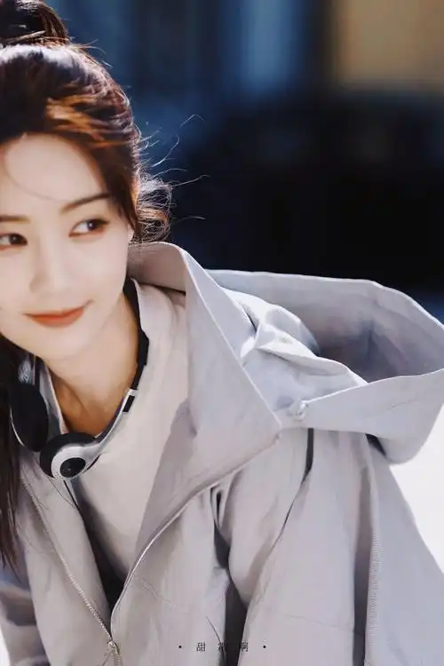 李一桐元气高马尾