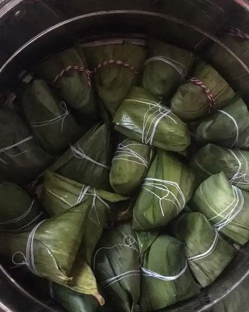 r妈私厨做的肉粽子