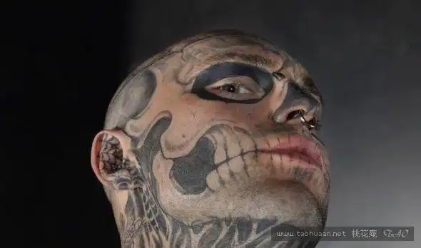 疯狂的纹身,最恐怖的纹身!