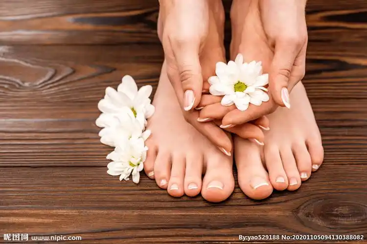 驾驶室内的美女图片