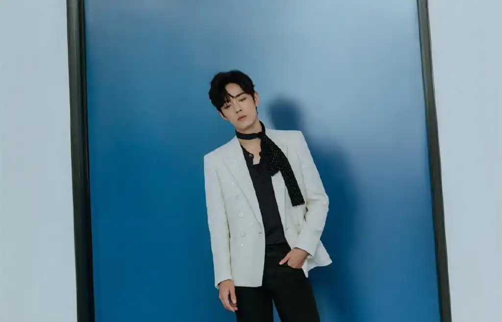 2020超帅肖战时尚壁纸_肖战跨年晚会造型_唯美图片_精品库