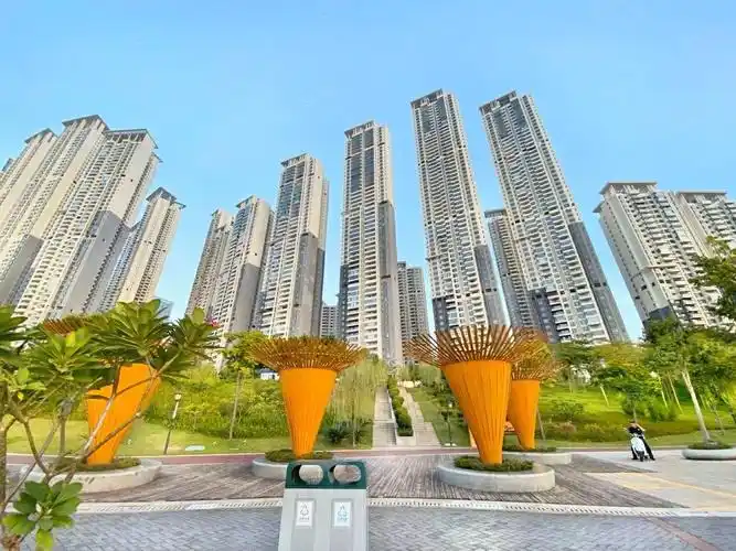 天誉城3室2厅2卫91.81㎡南88万