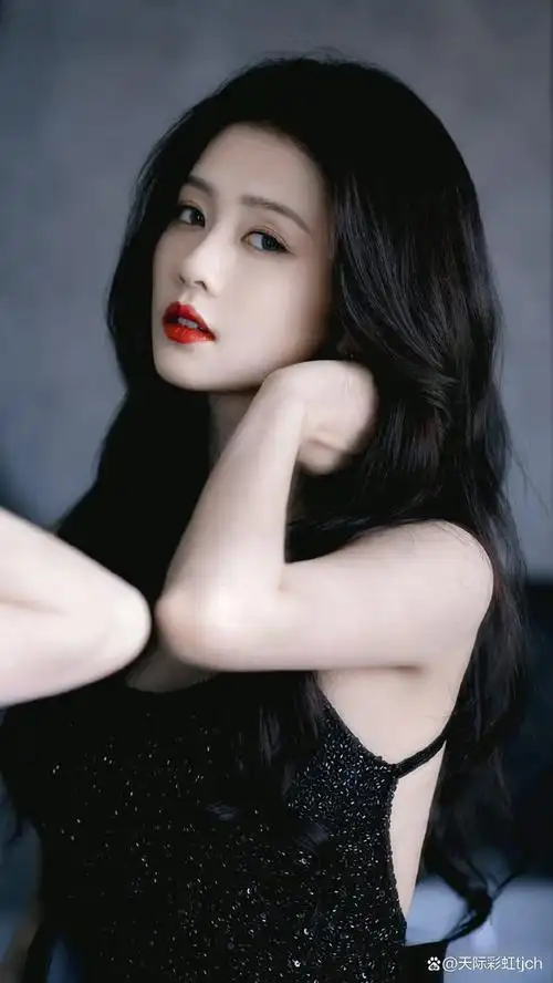 白鹿中国内地女演员