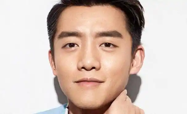 原创谁是最近热度飙升的85后男明星top10之首郑恺任嘉伦李肖逸窦骁