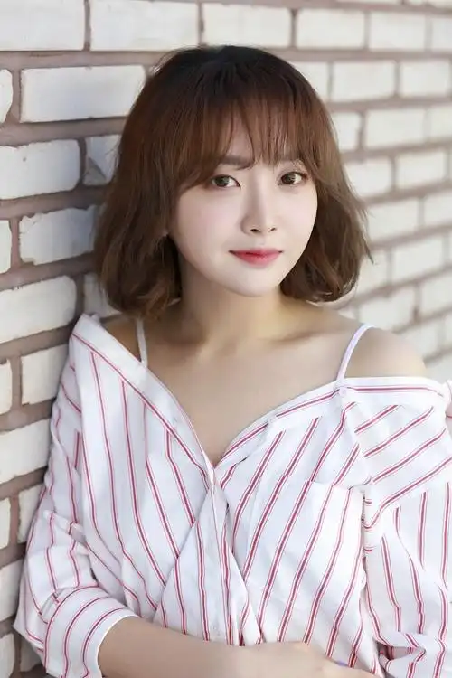 歌手punch在采访提及iu是自己的人生模范