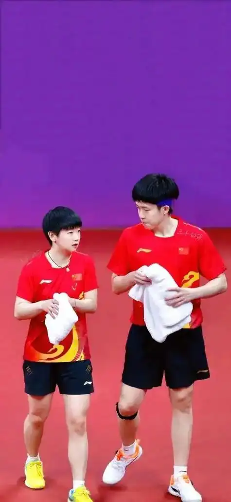 王楚钦表白孙颖莎,原来对她的爱早就藏在这些细节里,太甜了.