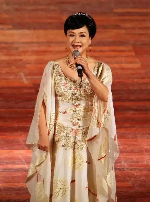 李谷一是中国民通音乐界的一位传奇人物,他的独特音色和出色的歌唱