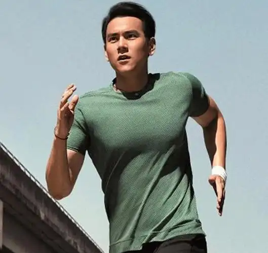 一直保持健美的身材,彭于晏必定也付出了不少努力.