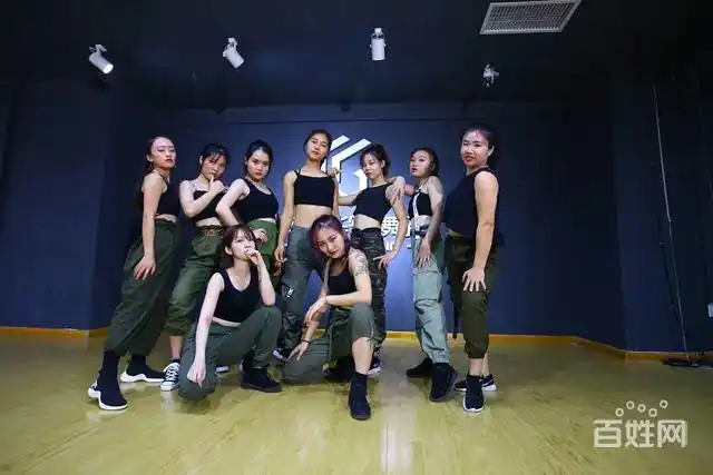 华翎专业品牌性感道具舞酷帅爵士舞流行舞教练班兴趣班