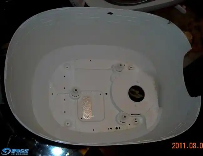 初次上电饭煲拆解图,有图有说明.(附-更换电池图)
