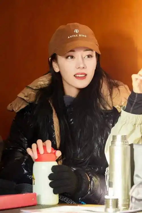 迪丽热巴"婴儿照"被翻出!