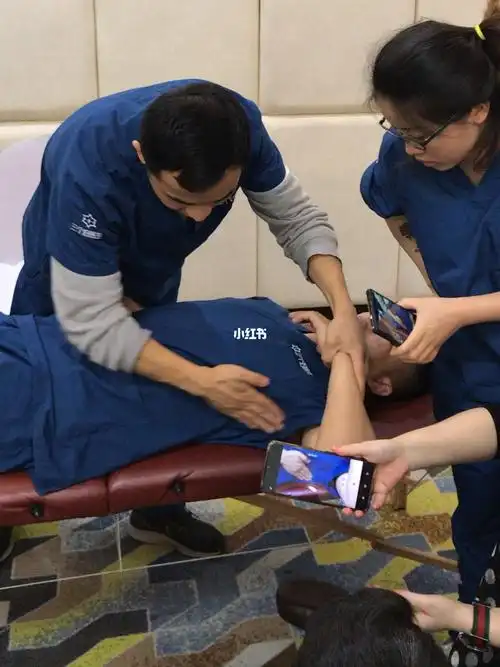 肩胛下肌松解方法