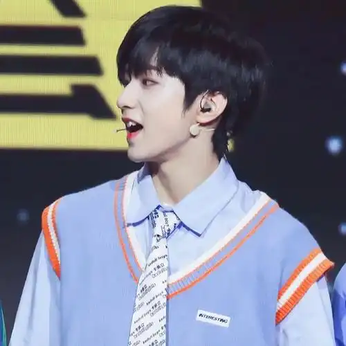 时代少年团刘耀文高清头像壁纸