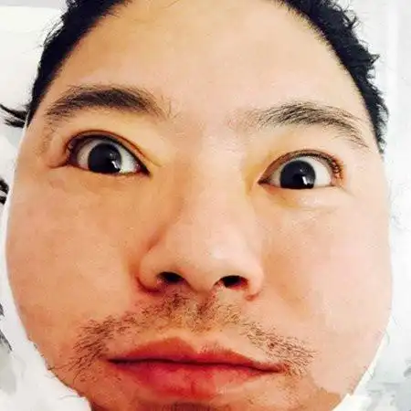 【图】高晓松自拍丑照 显赫家世背景引轰动(2)_大陆星闻_明星-超级