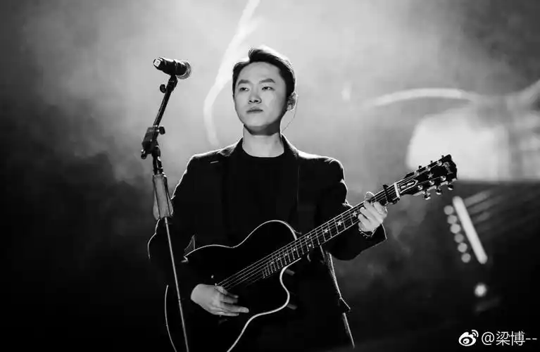 梁博现在的女友是侯祖辛吗(梁博女朋友姜薪结婚了吗)