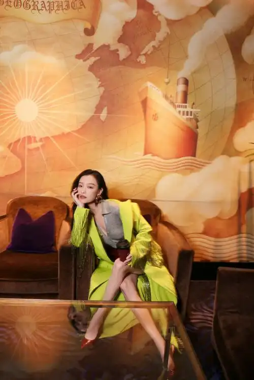 倪妮的腿低调不了一点