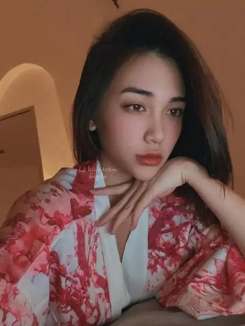 身材完美曲线火辣高颜值混血越南头灯正妹gigile