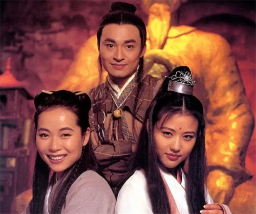 "最好的自然是94版《倚天屠龙记》,最不喜欢的则是任贤齐版《神雕侠侣