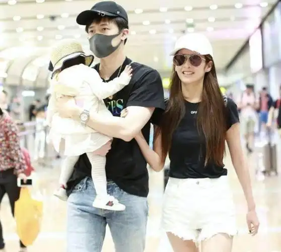 回顾颖儿:与付辛博甜蜜相爱,婚后aa制备受争议,今爱情事业双丰收