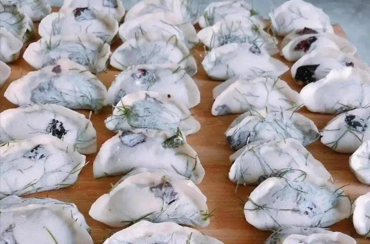 网友:女朋友包的饺子,感觉像是静脉曲张了! #搞笑趣味图