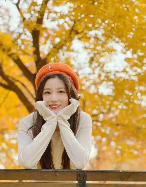 马凡舒|央视虎年春晚主持新人马凡舒生活照 清纯校花本人