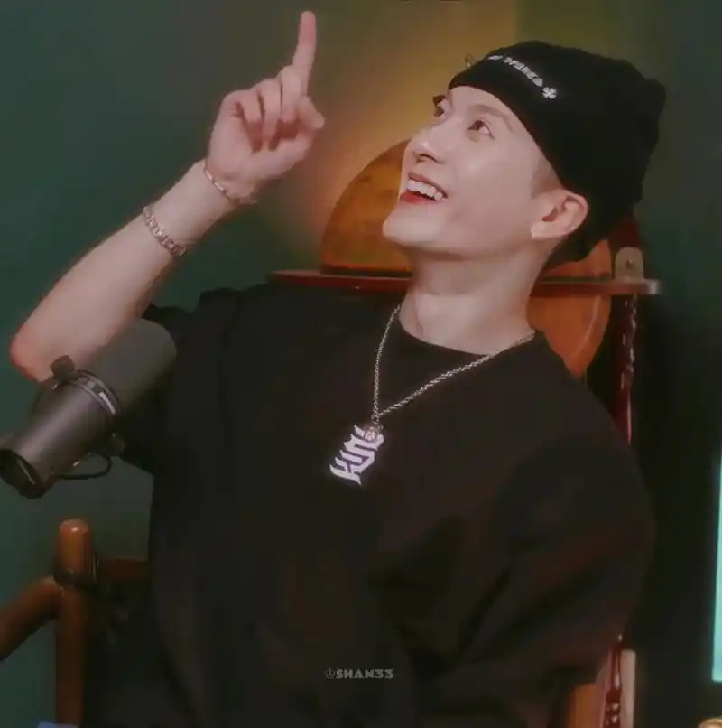 王嘉尔的超心动笑容.