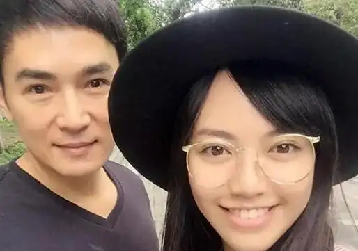 演员焦恩俊,和二婚妻子相伴7年,为何又在54岁的时候突然离婚
