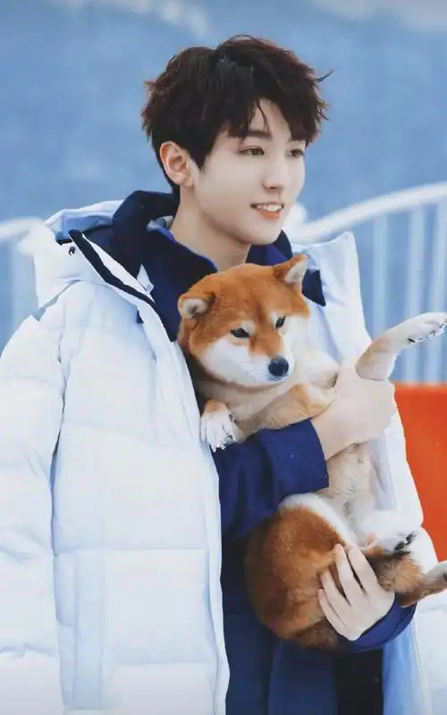 王俊凯近期行程照片王俊凯新行程来啦