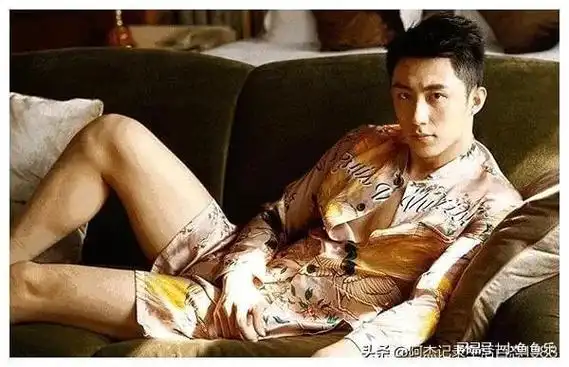 行走的荷尔蒙黄景瑜