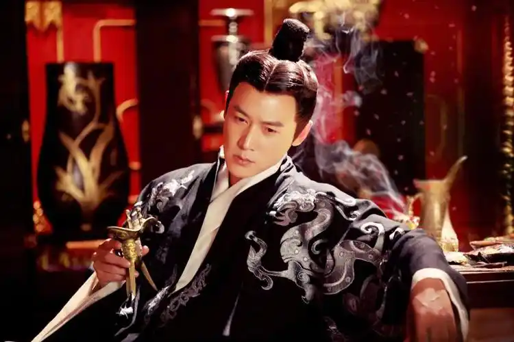 陆毅(微博),angelababy(微博)(微信号:angelababyyeung)等主演的古装