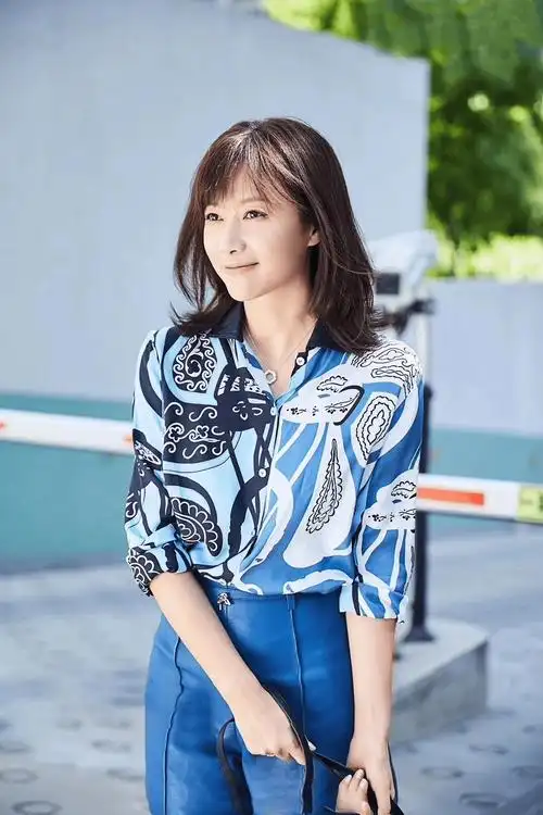 逃离名利场后,50 岁徐静蕾"退休生活"美滋滋!