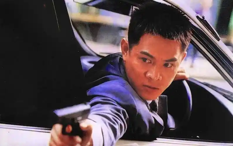 李连杰主演的十部经典电影,一部比一部精彩,你最喜欢哪一部?