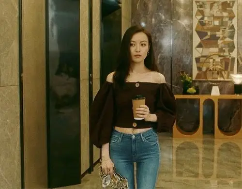 《流金岁月》里的倪妮,两个字:绝了!