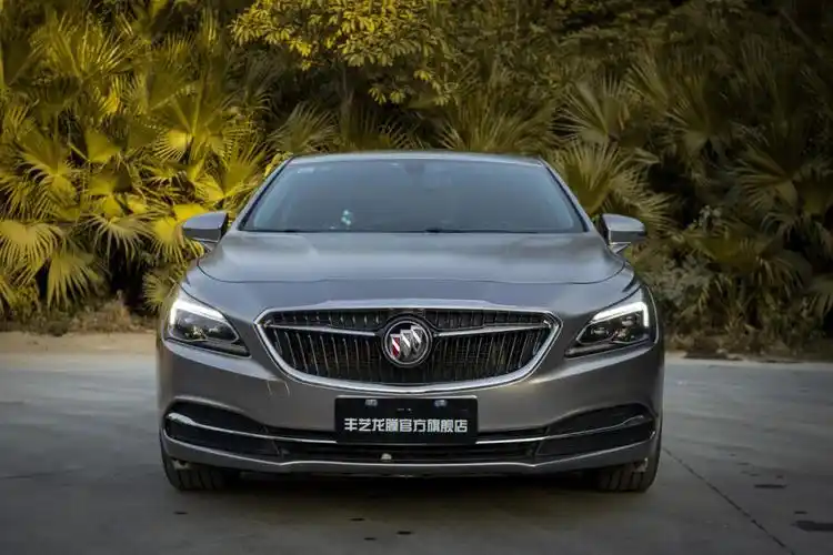 别克君越改色案例