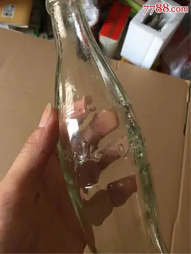 70年代天津山海关汽水瓶一个