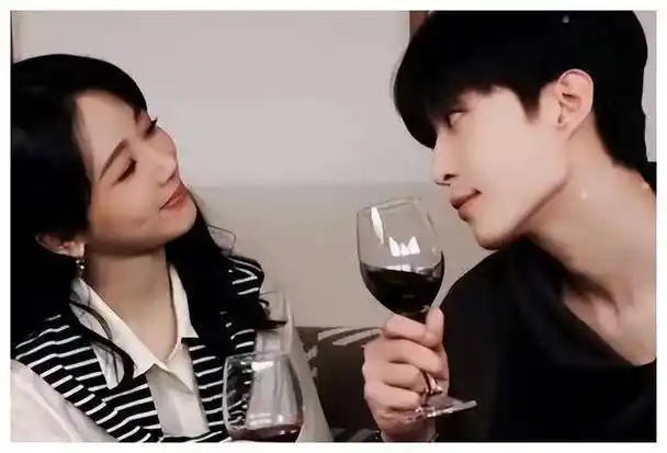 男星主动示好为新剧"姐弟恋"磨合,杨紫范丞丞愉快搭档!