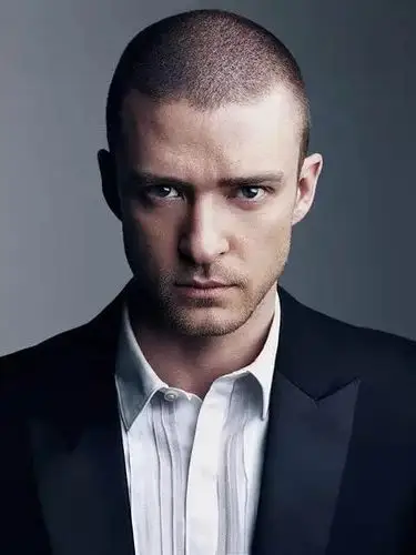 david beckhmbrad pitt老板!马上给剪一个超帅的寸头!