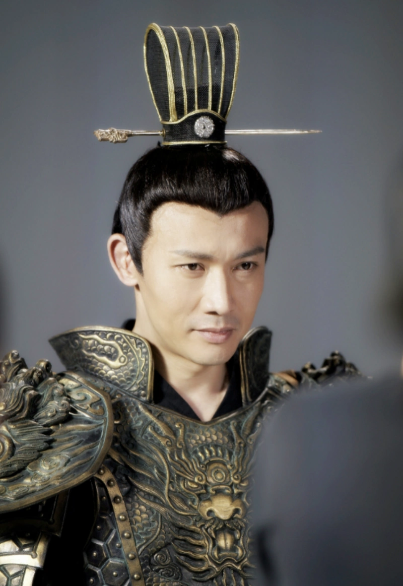 聂远古装定妆花絮曝光 装扮十分符合铁血龙魂的韵味