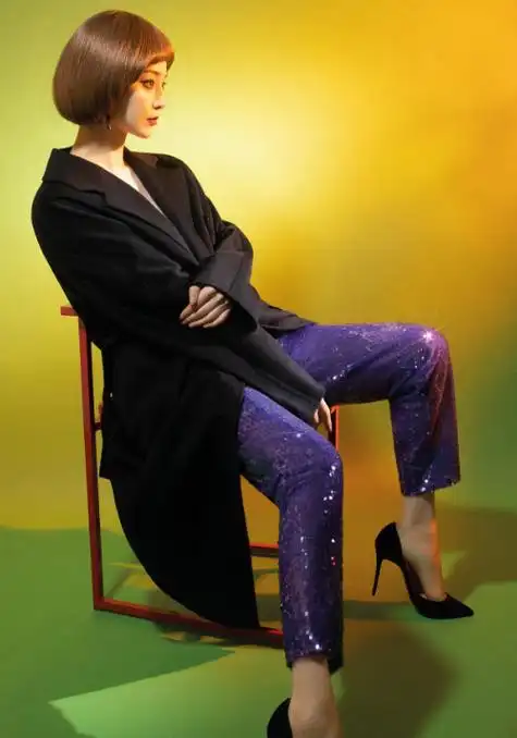 范冰冰造型翻车,头顶马桶盖短发,网友看傻认不出 - 星岛环球网