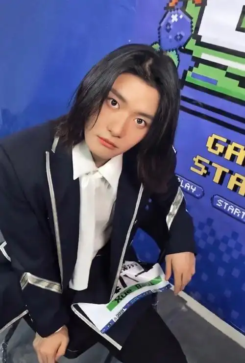 薛八一好像迪士尼里的王子#创造营三公舞台《输入法打可爱按第五》