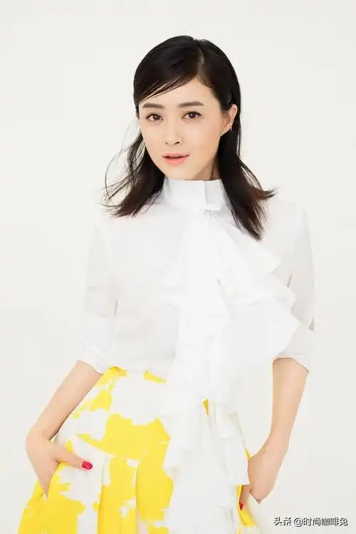 蒋欣上半身胖怎么搭配(肩宽是没穿对衣服)(8)