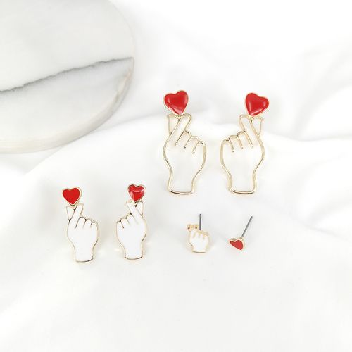 手势比心耳环女 气质冷淡风 网红款爱心耳钉镂空金属耳饰个性耳夹