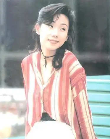 《我是歌手》冠军香港天后林忆莲,最爱《铿锵玫瑰》