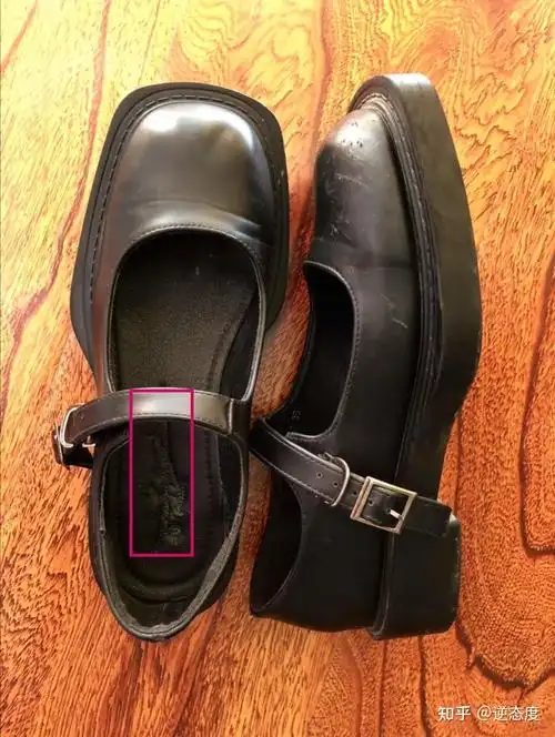 在鞋里发现疑似男生精液的东西,该不该向学校反映? - 知乎